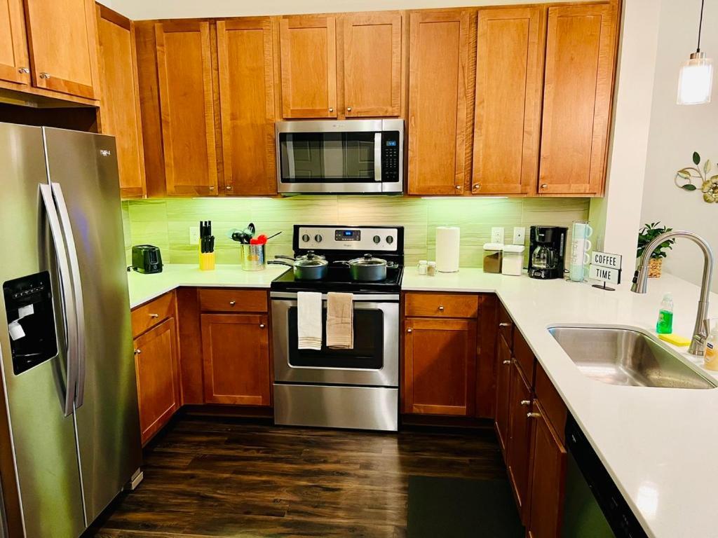 Downtown Apt Free Parking - Pool - Gym - Fully Kitchen Houston Exterior photo