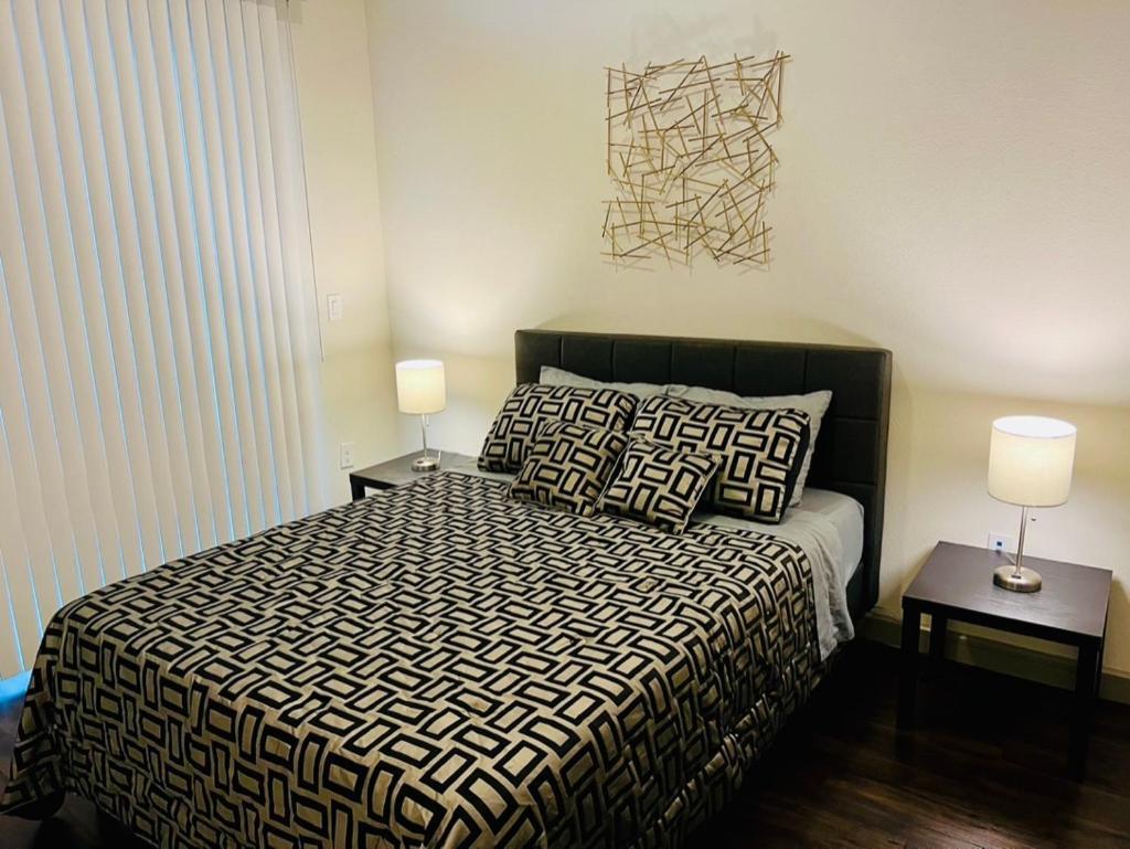 Downtown Apt Free Parking - Pool - Gym - Fully Kitchen Houston Exterior photo